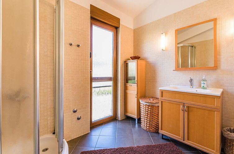 Appartement Irena Apartments 2 kat / HR-10649-02