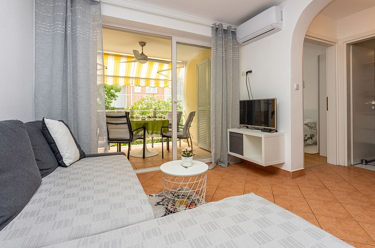 Appartement Tami / HR-11128-01