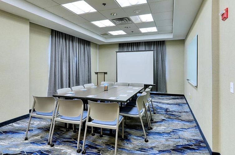 Fairfield Inn & Suites Woodbridge