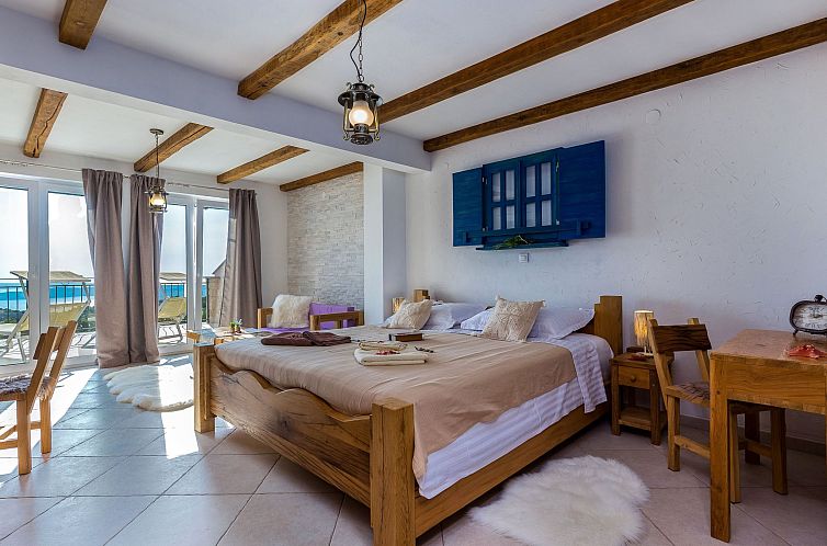 Vakantiehuis Meerblick Ferienvilla Haus Lucija mit Pool