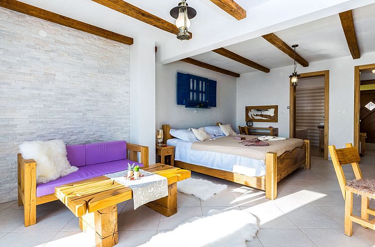 Vakantiehuis Meerblick Ferienvilla Haus Lucija mit Pool