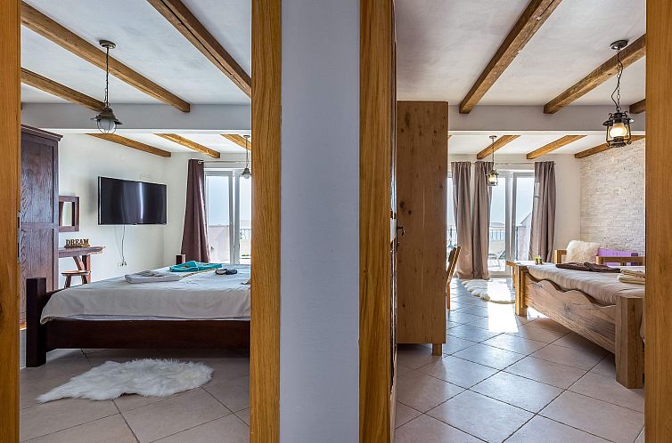 Vakantiehuis Meerblick Ferienvilla Haus Lucija mit Pool