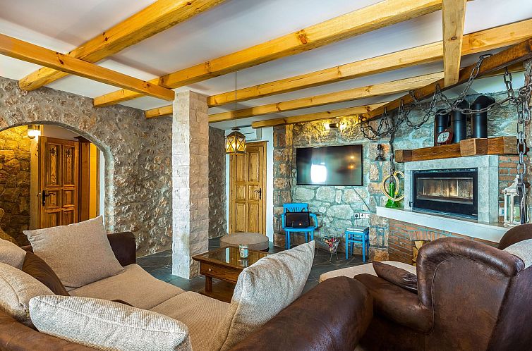 Vakantiehuis Meerblick Ferienvilla Haus Lucija mit Pool