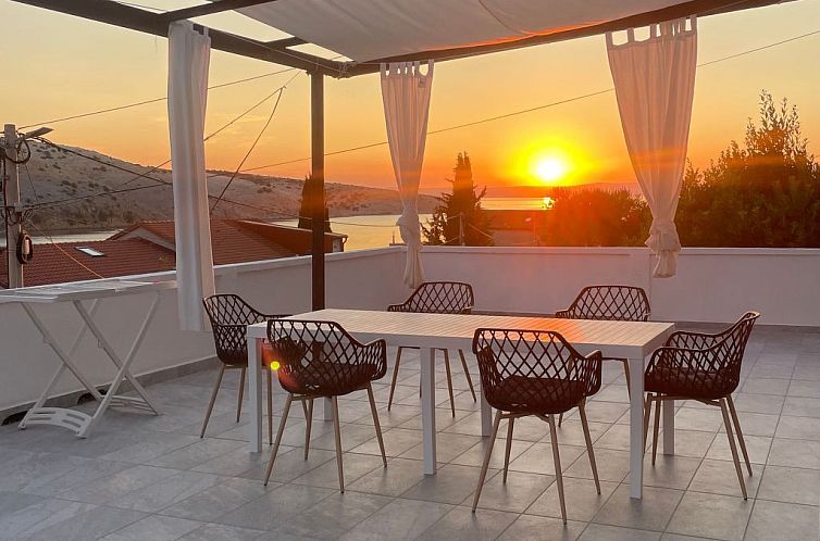 Unterkunft 10429807 - Appartement Kvarner - Appartement mit Blick auf das Wasser