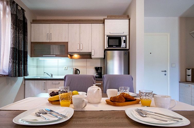 Appartement in Lopar mit Terrasse und Grill