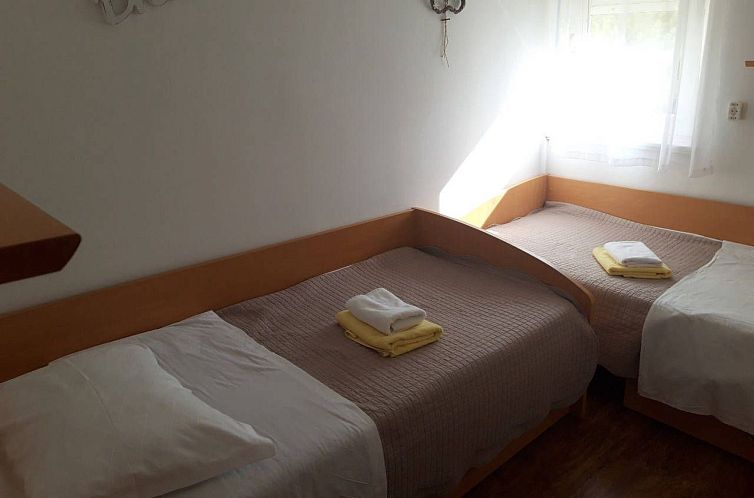 Appartement "Violet" mit Swimmingpool