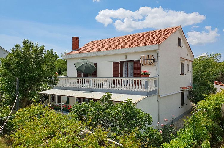 Appartement Apartment Bijelic - mit Balkon, 480 m vom Meer