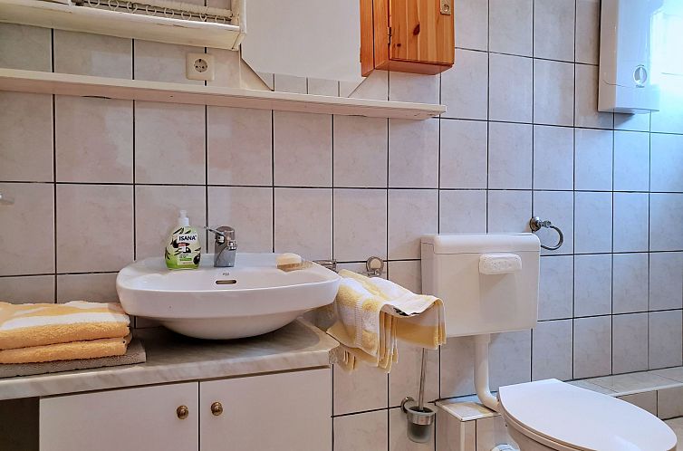 Appartement Apartment Bijelic - mit Balkon, 480 m vom Meer