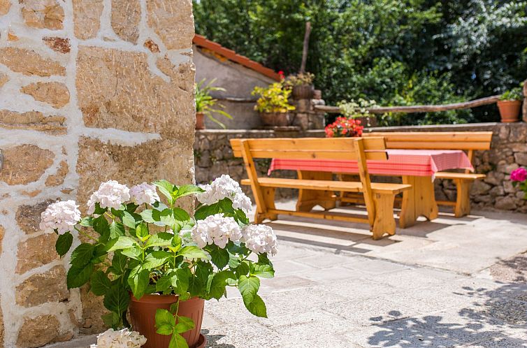Vakantiehuis Gemütliches Steinhaus Nonna Stara