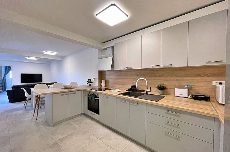 Appartement Apartment Bonum mit privatem Pool