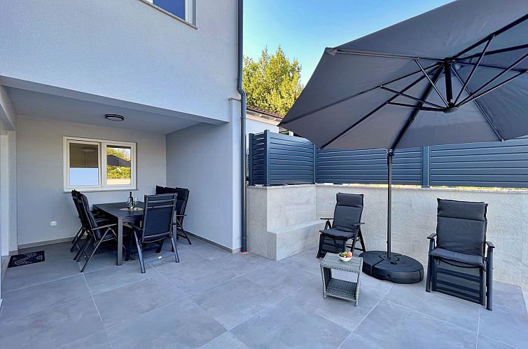 Appartement Apartment Bonum mit privatem Pool