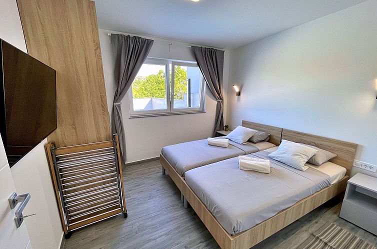 Appartement Apartment Bonum mit privatem Pool