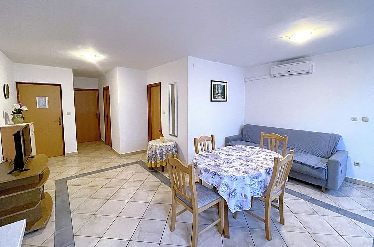 Appartement Appartement in Baška mit Eigener Terrasse