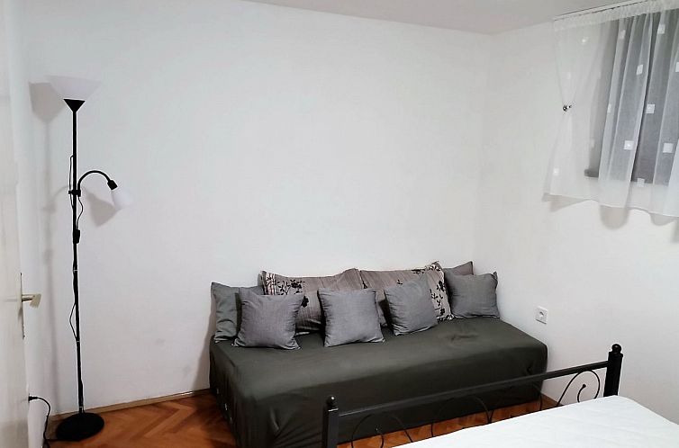 Appartement in Baška mit Terrasse