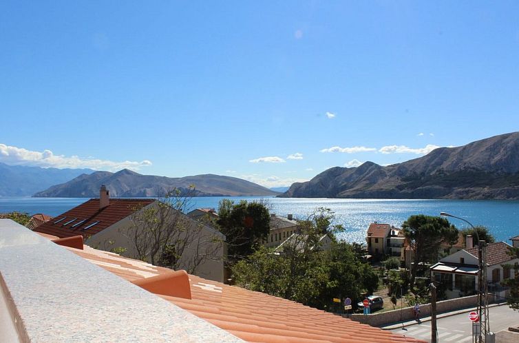Guest house 1043910 - Apartment Kvarner - Appartement in Baška mit Eigenem Balkon