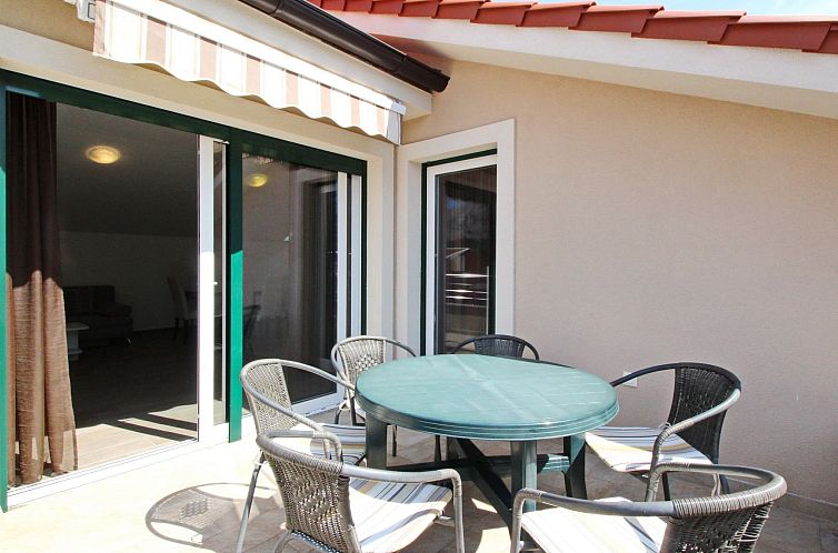 Appartement Tolles Appartement in Baška mit Terrasse