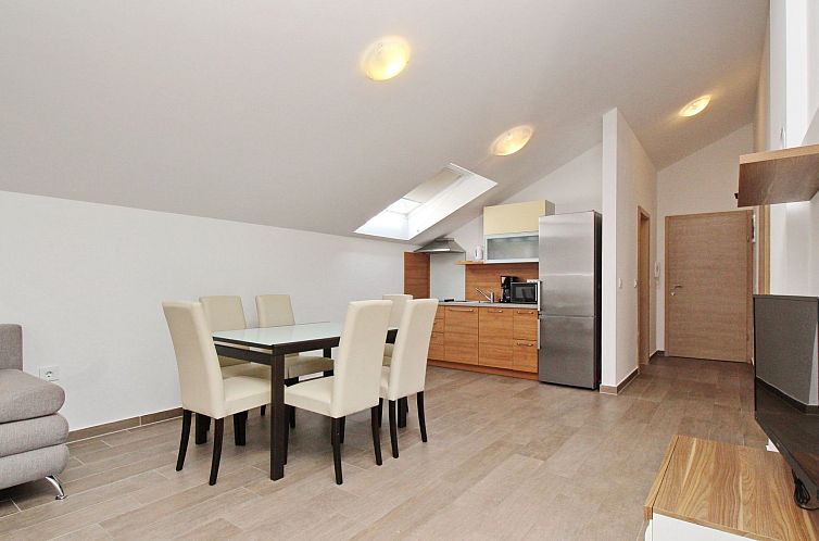 Appartement Tolles Appartement in Baška mit Terrasse