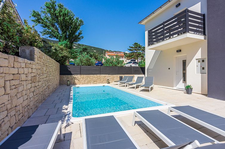 Unterkunft 10439104 - Ferienhaus Kvarner - Vakantiehuis Villa mit privatem Pool für 8 Personen auf der