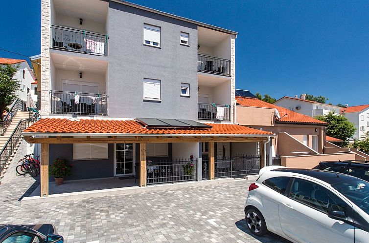 Appartement Nettes Appartement in Baška mit Eigenem Balkon