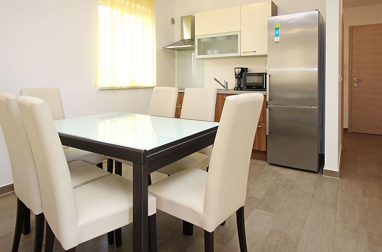 Appartement Tolle Ferienwohnung in Baška mit Eigener Terras