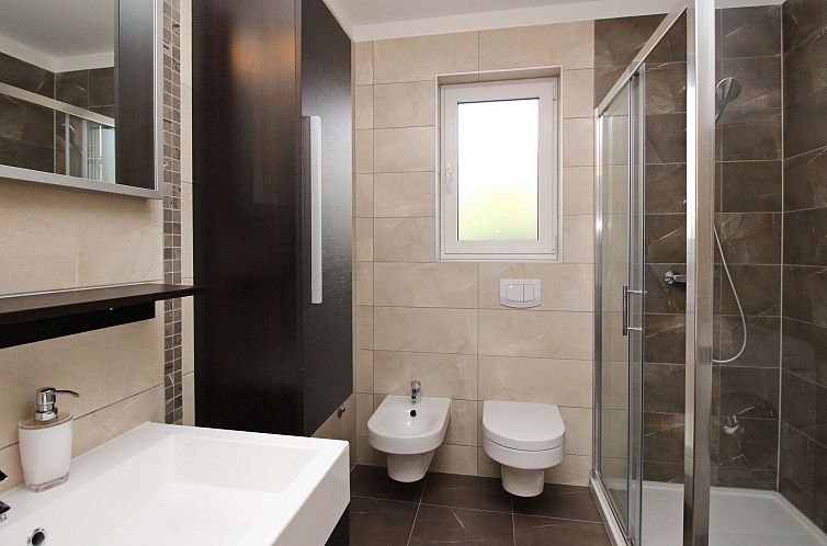 Appartement Tolle Ferienwohnung in Baška mit Eigener Terras