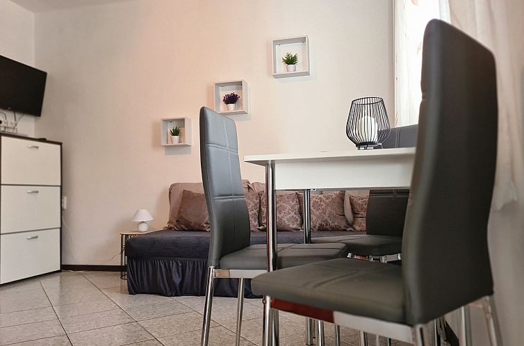 Appartement in Baška mit Terrasse