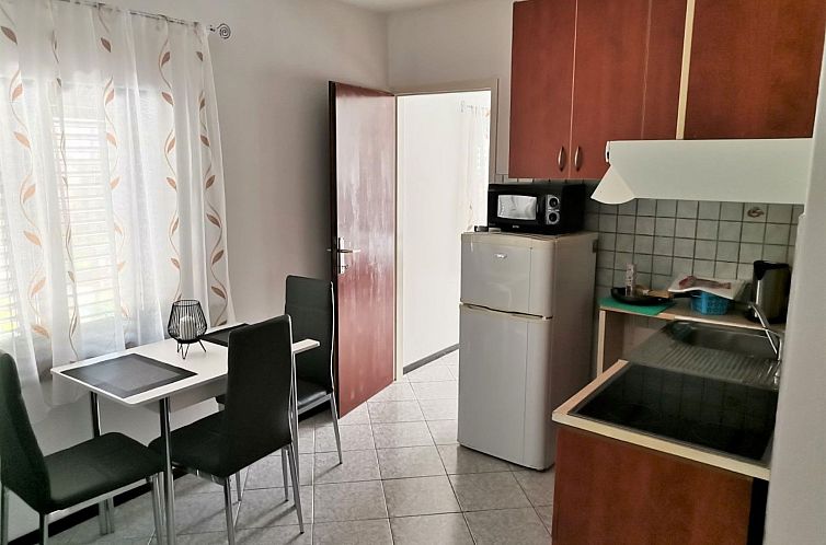 Appartement in Baška mit Terrasse