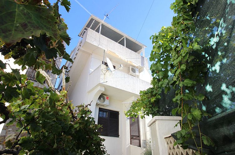 Appartement in Baška mit Terrasse