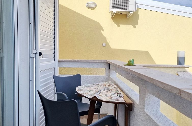Appartement in Baska in der Nähe von Strand