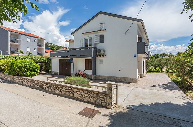 Appartement Appartement in Baška mit Eigenem Balkon