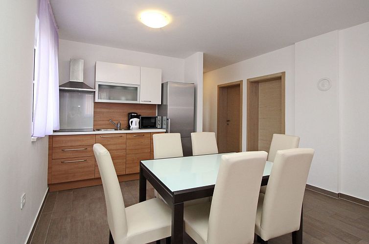 Appartement in Baška mit Terrasse