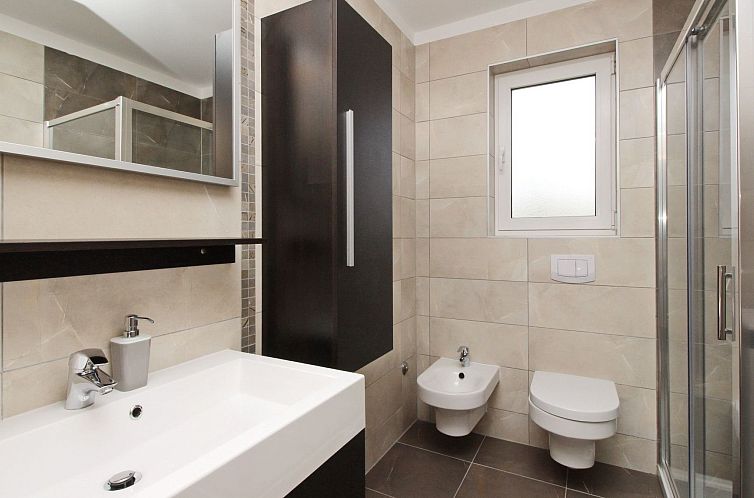Appartement in Baška mit Terrasse