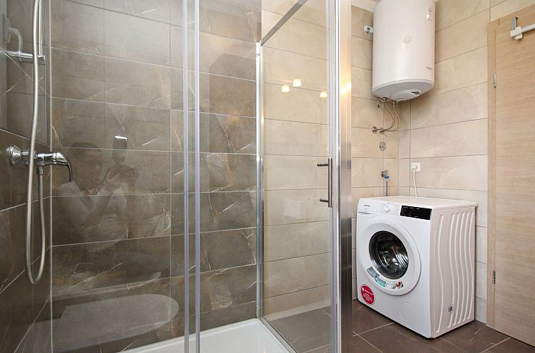 Appartement in Baška mit Terrasse