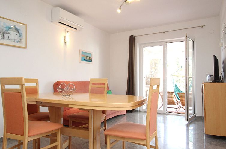 Appartement Appartement in Baška mit Eigener Terrasse