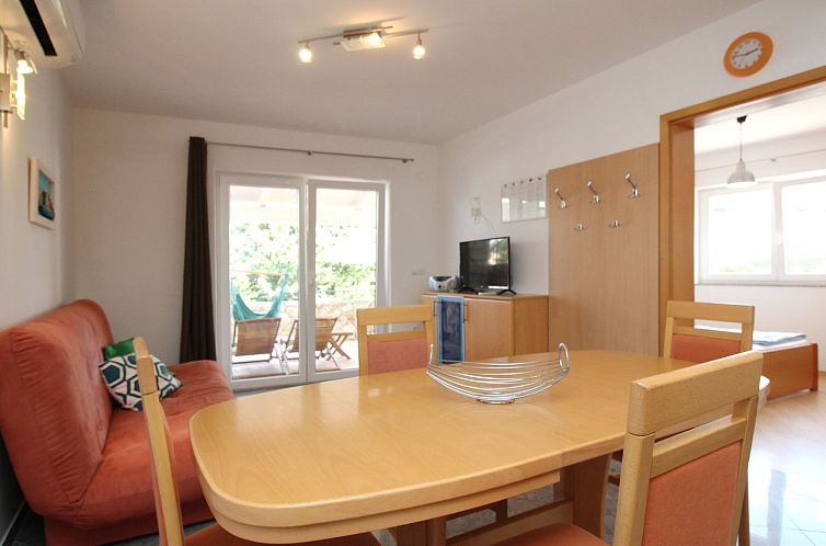 Appartement Appartement in Baška mit Eigener Terrasse