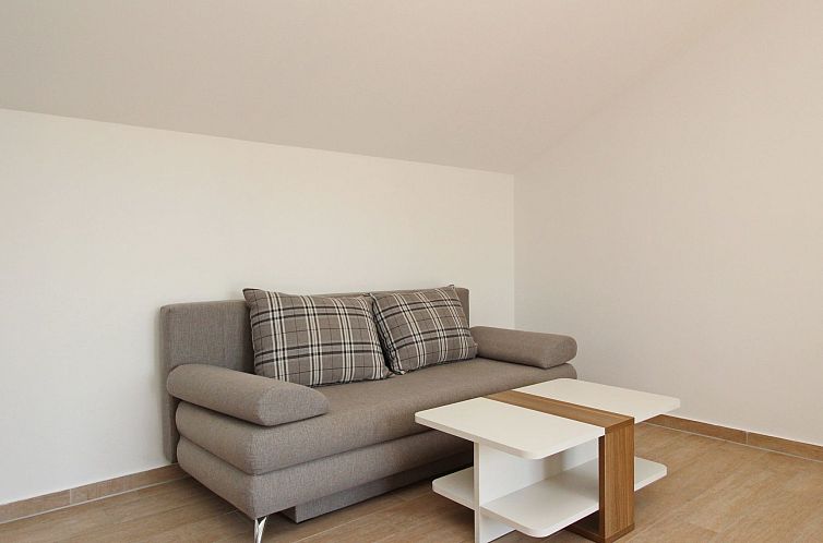 Appartement in Baška mit Terrasse