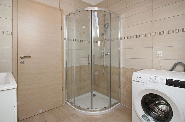 Appartement in Baška mit Terrasse