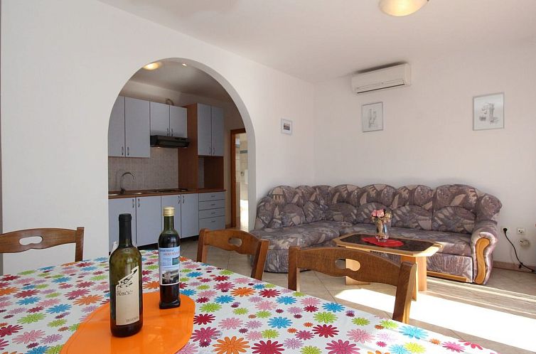 Unterkunft 1043965 - Appartement Kvarner - Appartement in Baška mit Eigenem Balkon