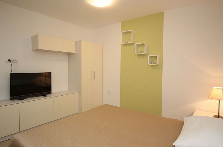 Appartement Appartement in Baška mit gemeinsamem Pool und G