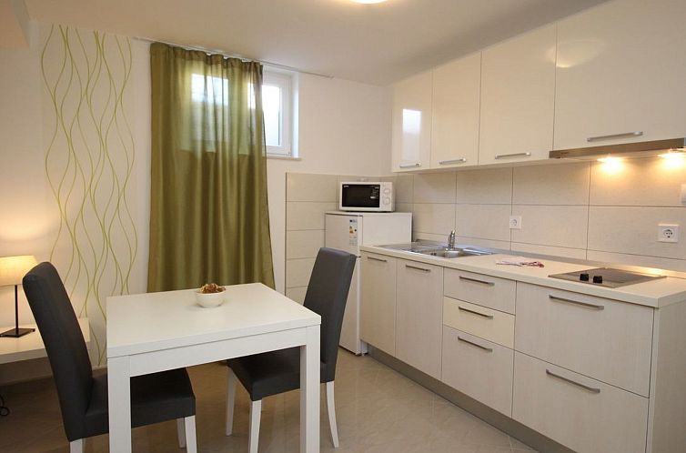 Appartement Appartement in Baška mit gemeinsamem Pool und G