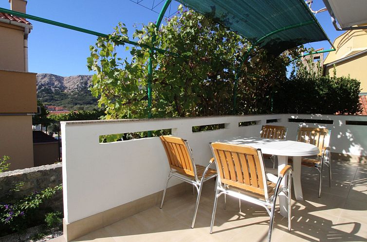 Appartement Charmante Wohnung in Baška mit Eigener Terrasse