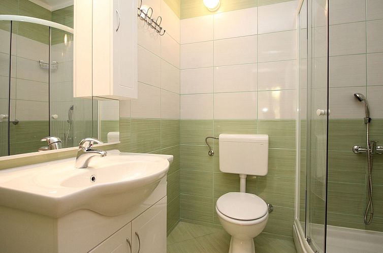 Appartement Charmante Wohnung in Baška mit Eigener Terrasse