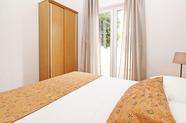 Appartement in Baška mit Eigener Terrasse