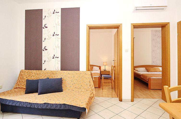 Appartement in Baška mit Eigener Terrasse
