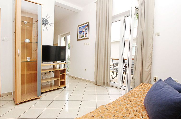 Appartement in Baška mit Eigener Terrasse