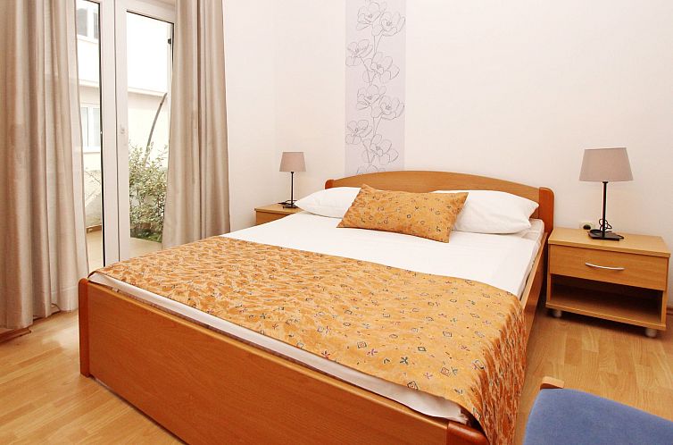 Appartement in Baška mit Eigener Terrasse