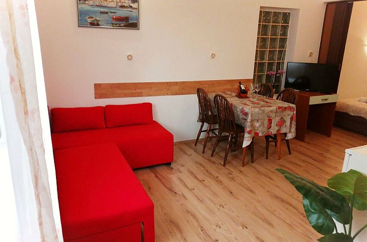 Appartement Studio-Apartment mit Terrasse und Parkplatz