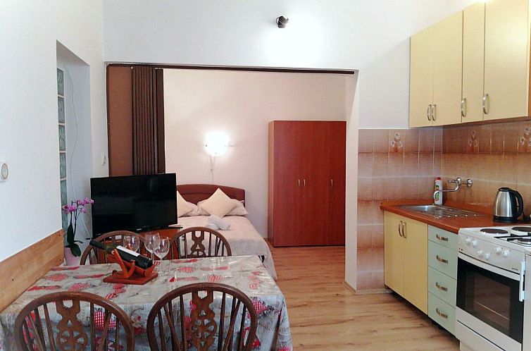 Appartement Studio-Apartment mit Terrasse und Parkplatz