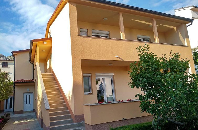 Appartement Studio-Apartment mit Terrasse und Parkplatz
