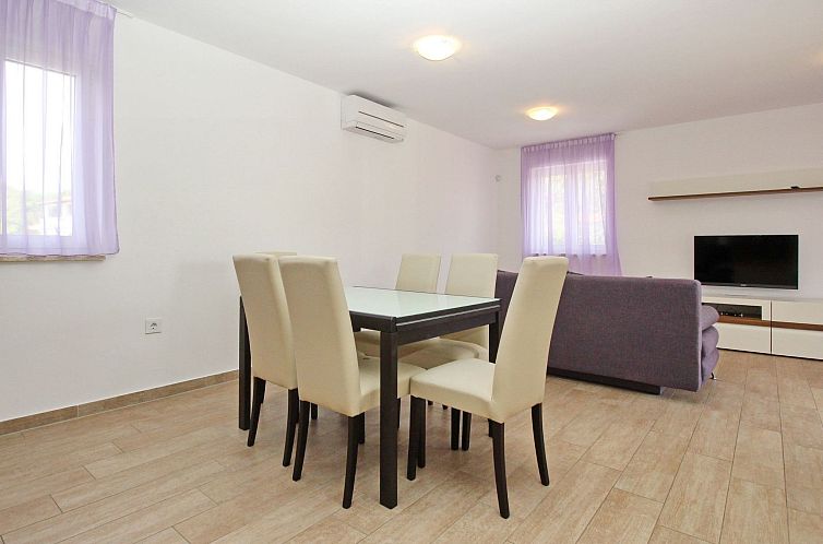 Appartement Appartement in Baška mit Terrasse